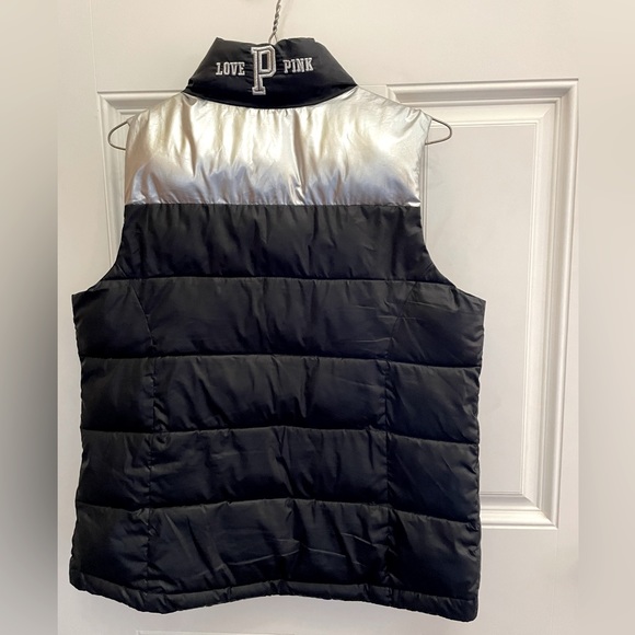 ❣️ $29.00 ❣️Pink Victoria Secret polyfill Black and Silver Warm Cuddly Vest. - Picture 4 of 12
